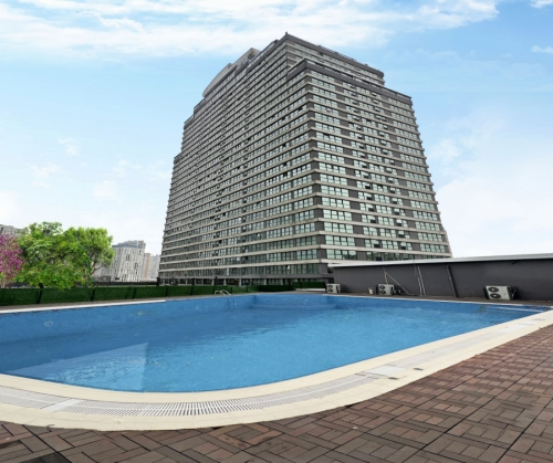 KONUM VE MANZARASI İLE KENDİNE HAYRAN BIRAKAN FULL KONSEPT DAİRE.!